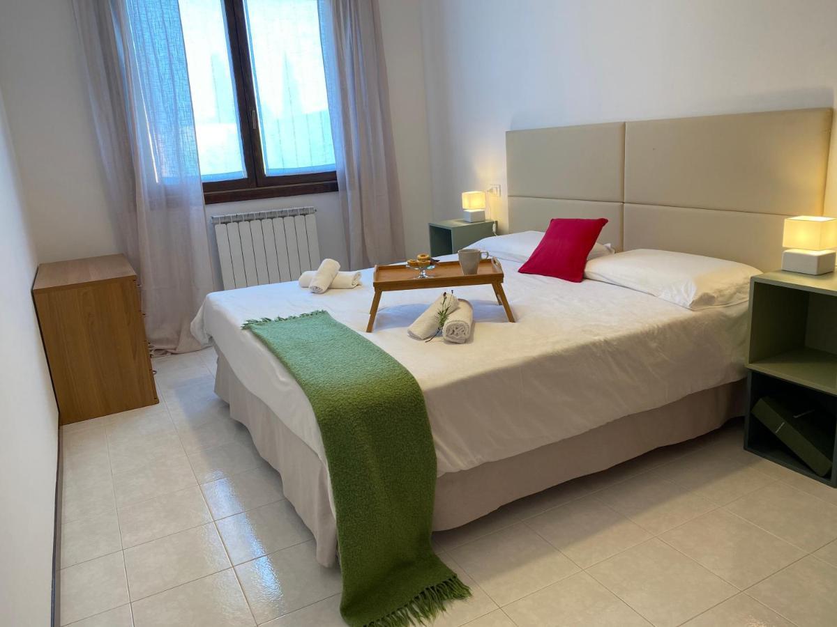 Casa Vittoria Apartment Сирмионе Екстериор снимка